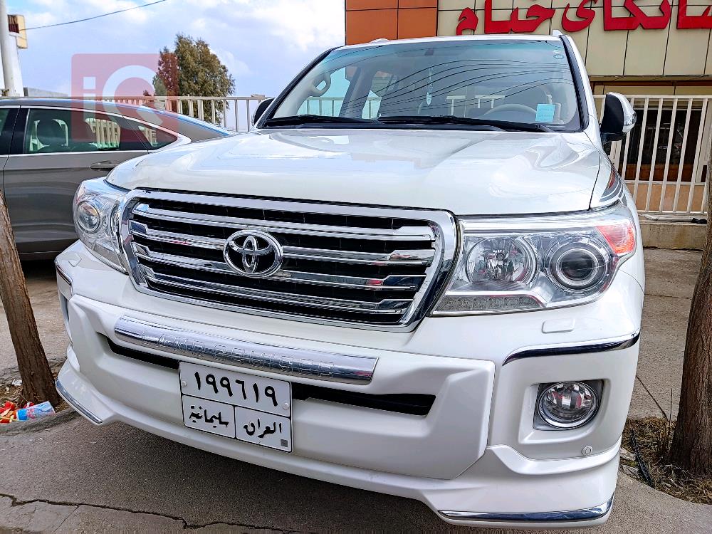 تويوتا لاندكروزر